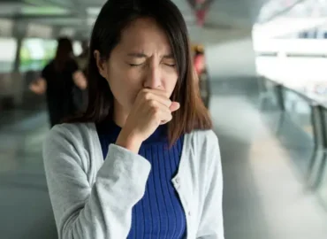 Cómo frenar la necesidad de toser 8 consejos que pueden ayudarte a controlar un ataque de tos - Medical M&B